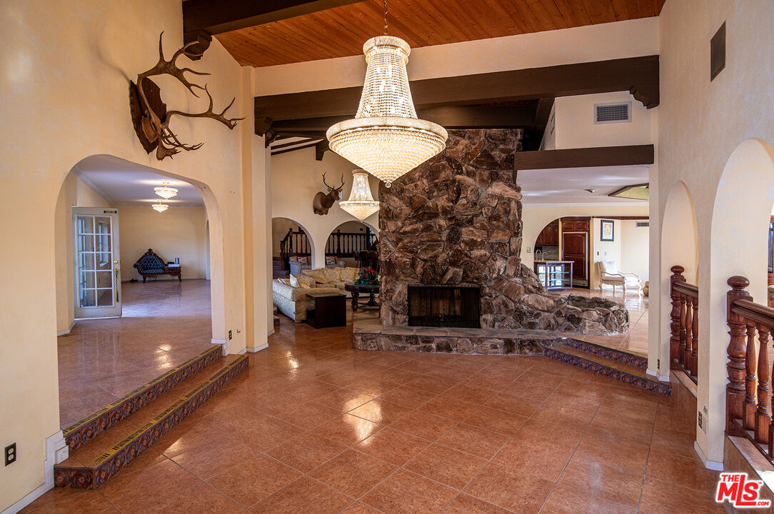 35931 Via Famero Dr