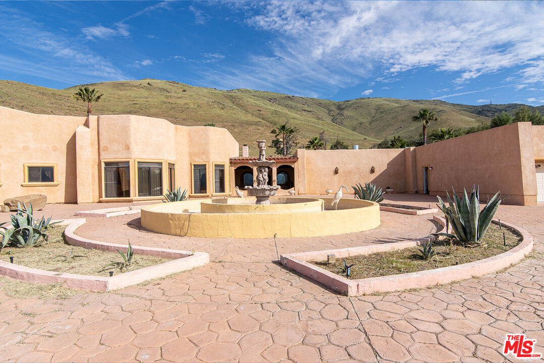 35931 Via Famero Dr