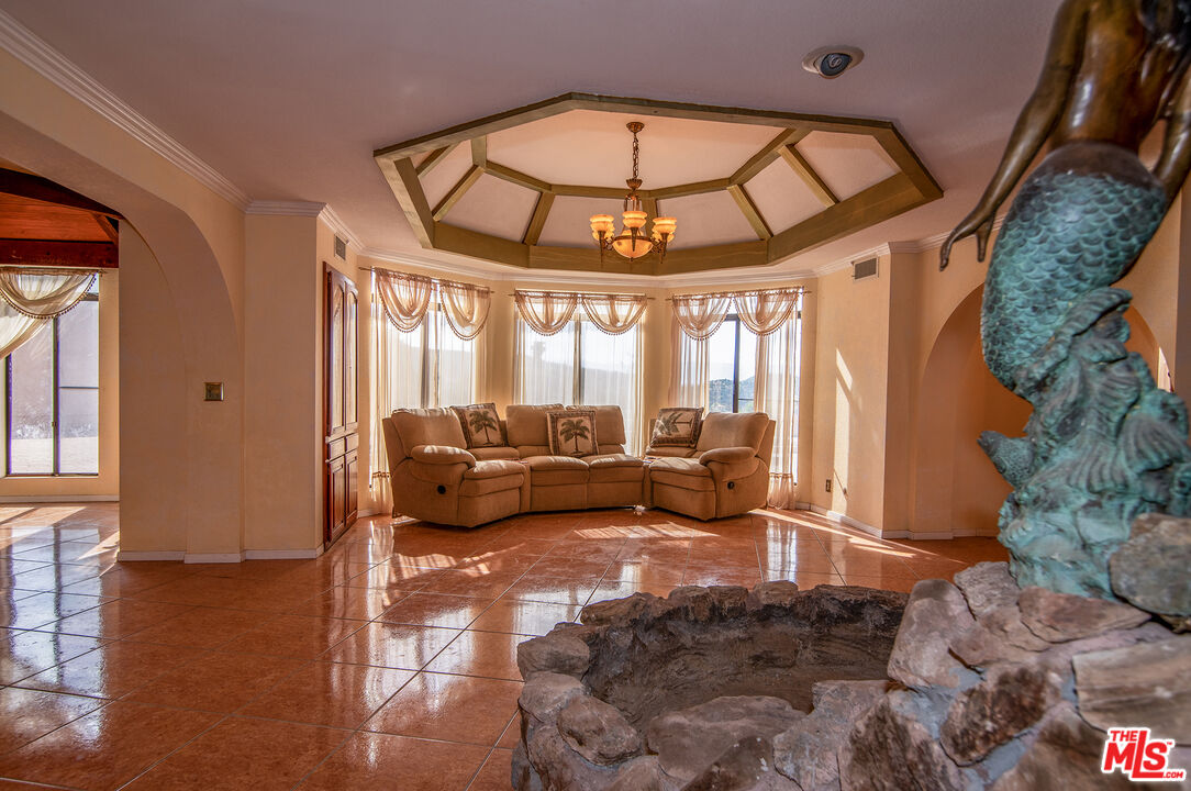 35931 Via Famero Dr