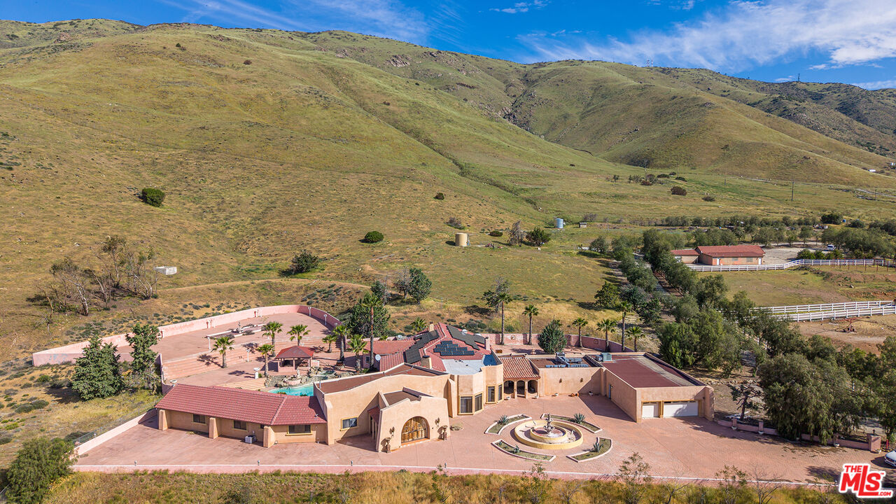 35931 Via Famero Dr