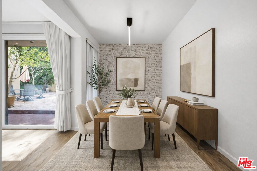 1557 S Beverly Glen Blvd Unit: 108