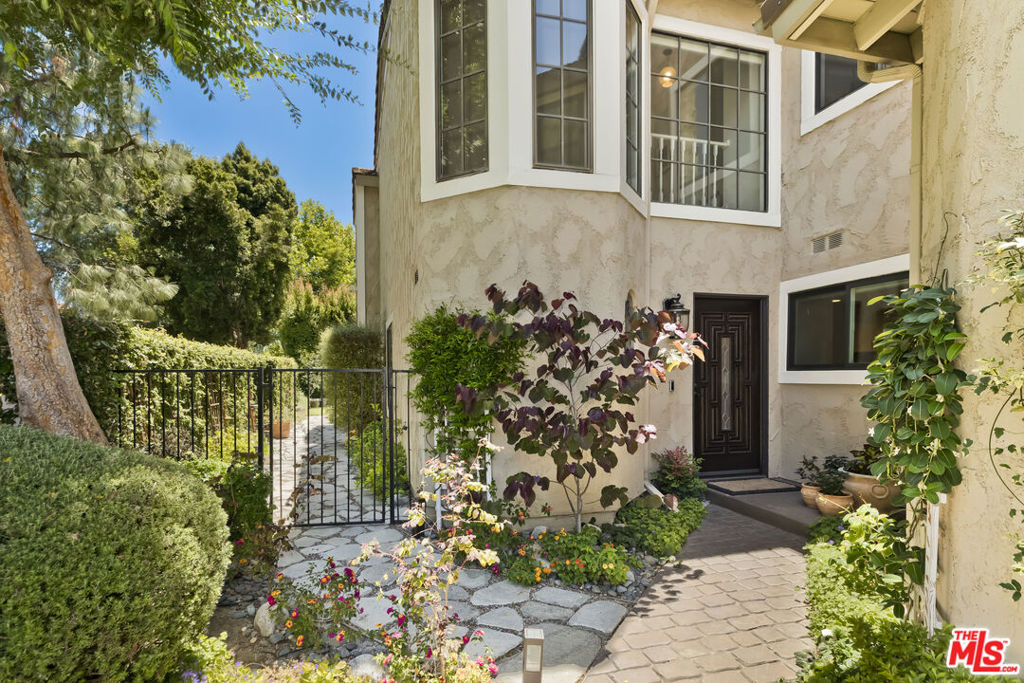 29700 Windsong Lane