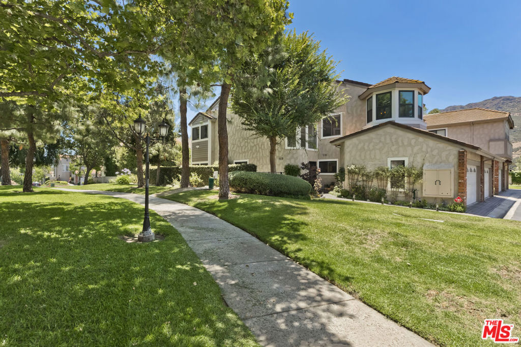 29700 Windsong Lane