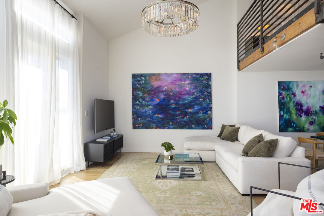 4115 Glencoe Ave Unit: 414