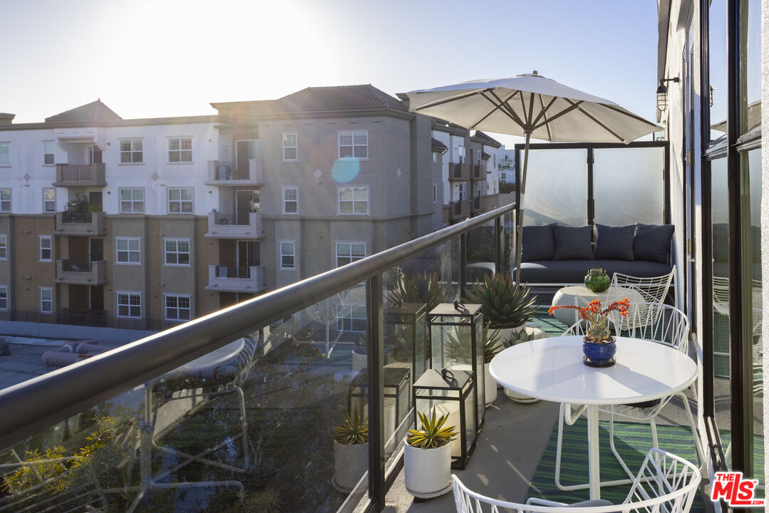 4115 Glencoe Ave Unit: 414