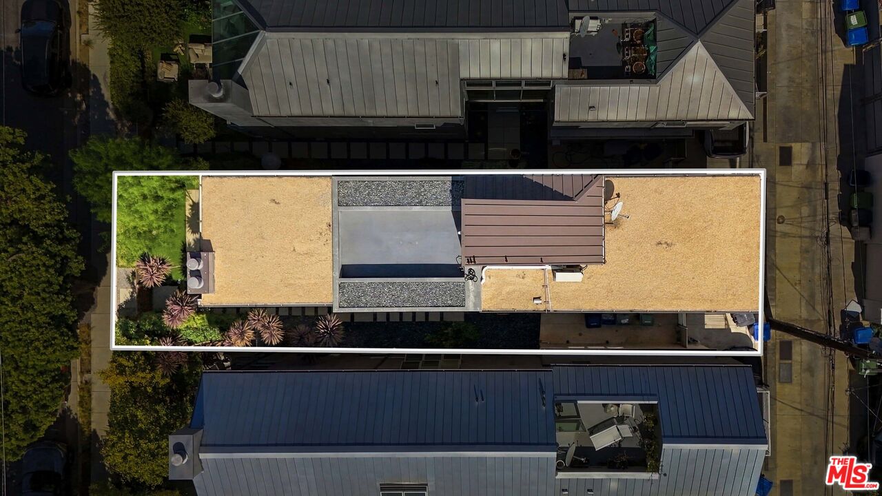 744 Marine St