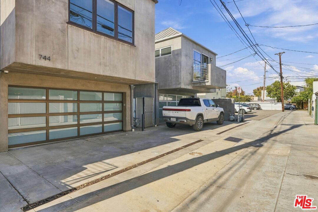 744 Marine St