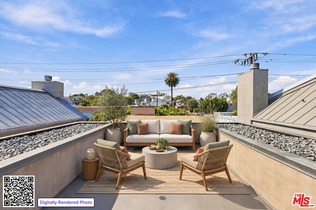 744 Marine St