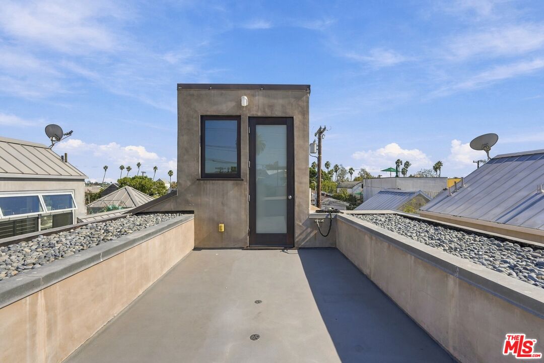 744 Marine St