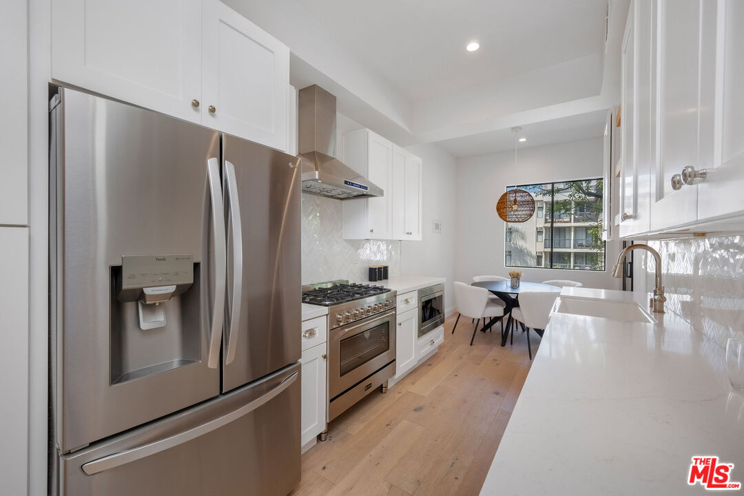 11628 Montana Ave Unit: 201