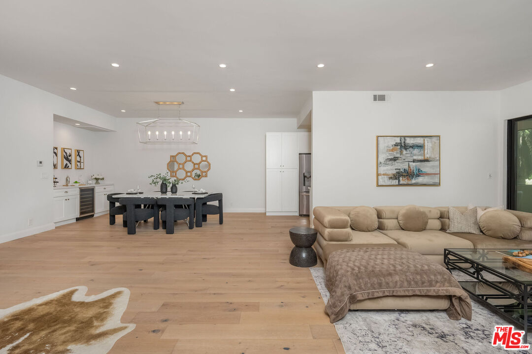 11628 Montana Ave Unit: 201