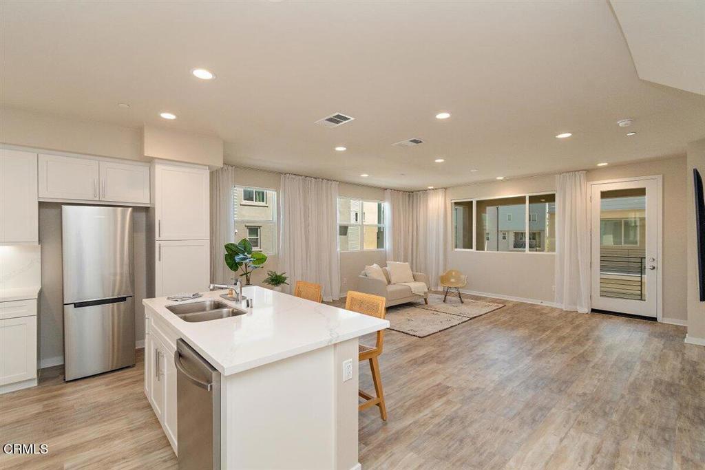 723 Heritage Lane