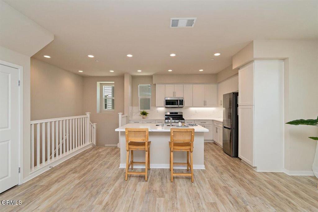 723 Heritage Lane