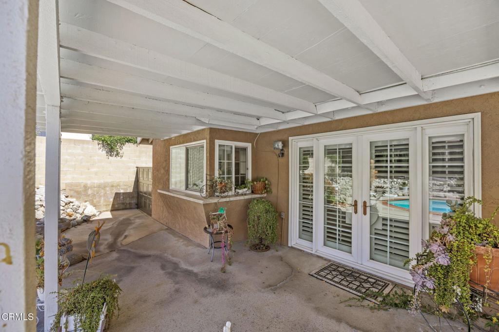 2061 N Albright Avenue