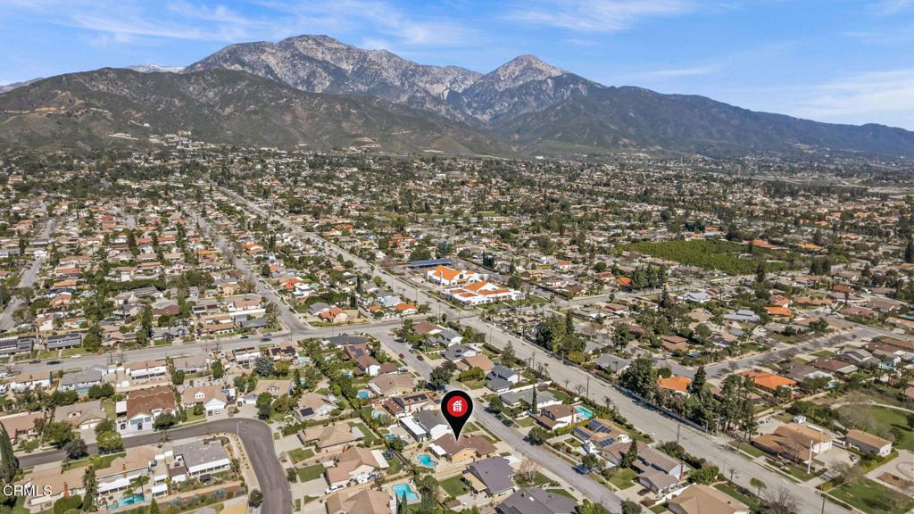 2061 N Albright Avenue