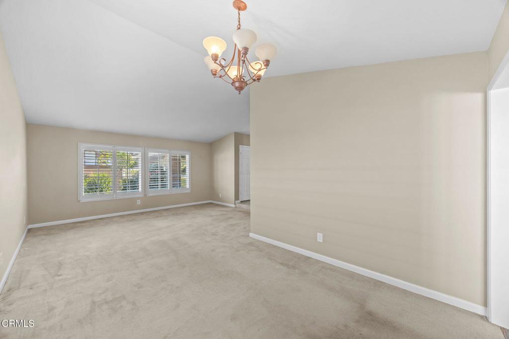 2061 N Albright Avenue