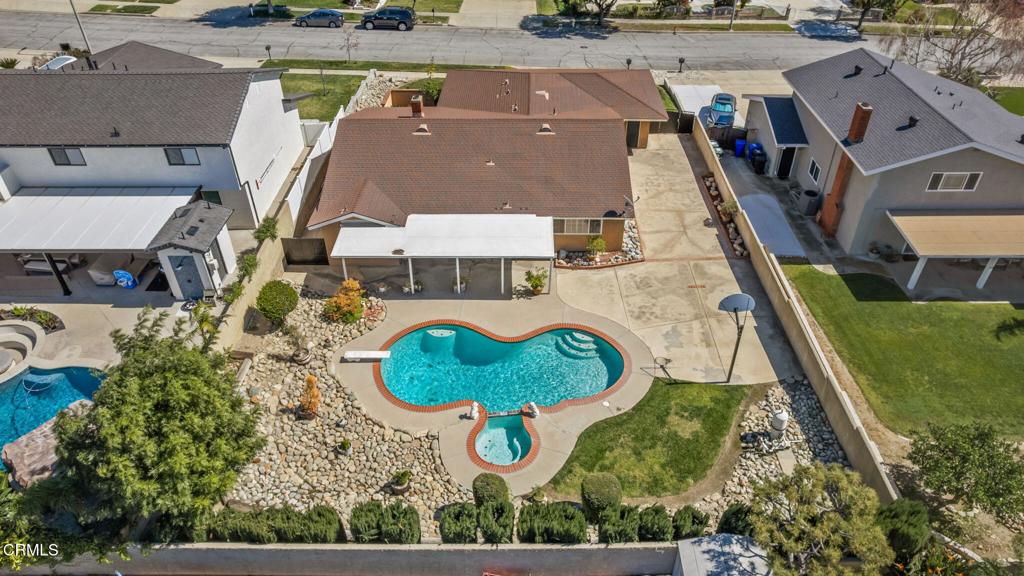2061 N Albright Avenue