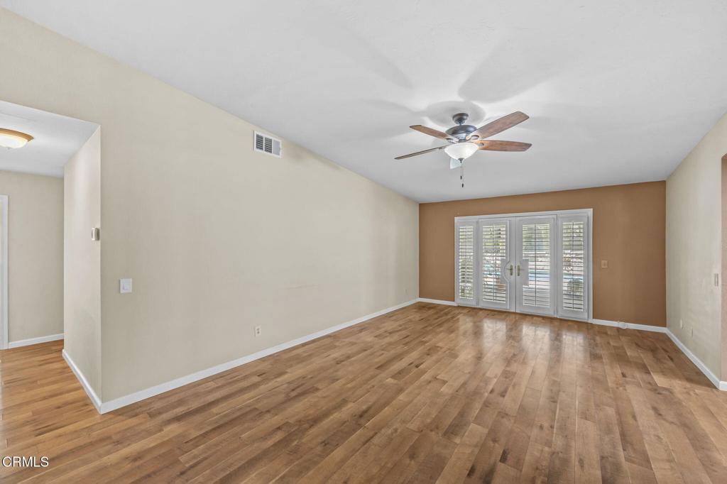 2061 N Albright Avenue