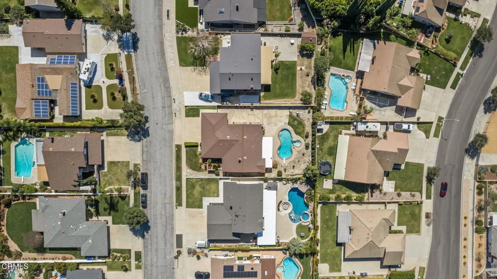 2061 N Albright Avenue