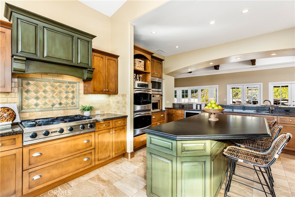 3951 Palos Verdes Drive South