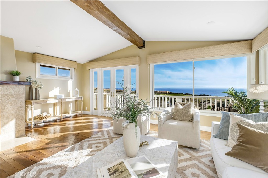 3951 Palos Verdes Drive South