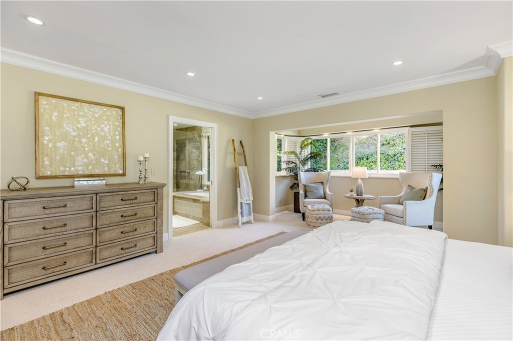3951 Palos Verdes Drive South