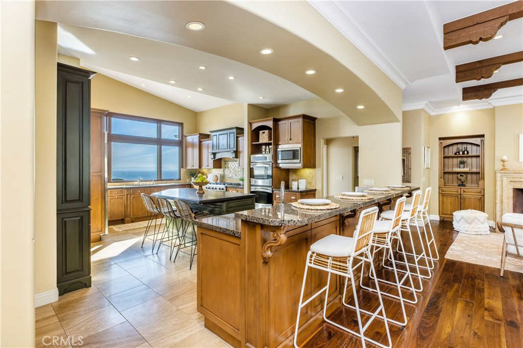 3951 Palos Verdes Drive South