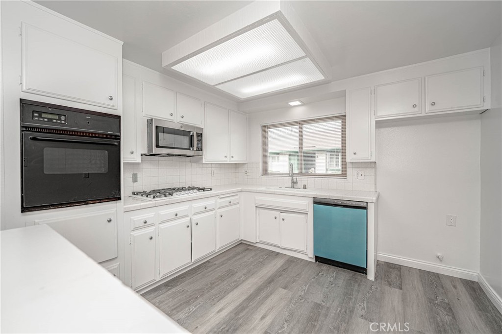415 Violet Avenue J