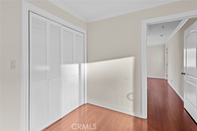 320 W Valencia AVE Unit: 202