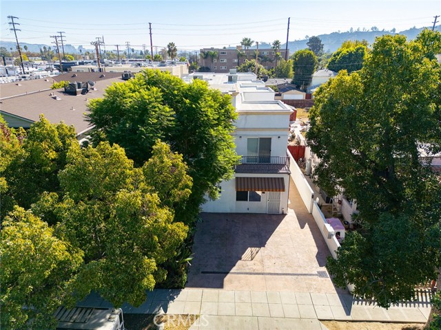 320 W Valencia AVE Unit: 202