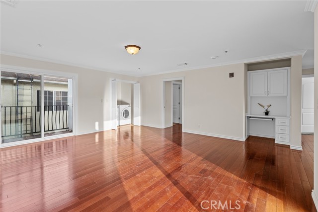 320 W Valencia AVE Unit: 202