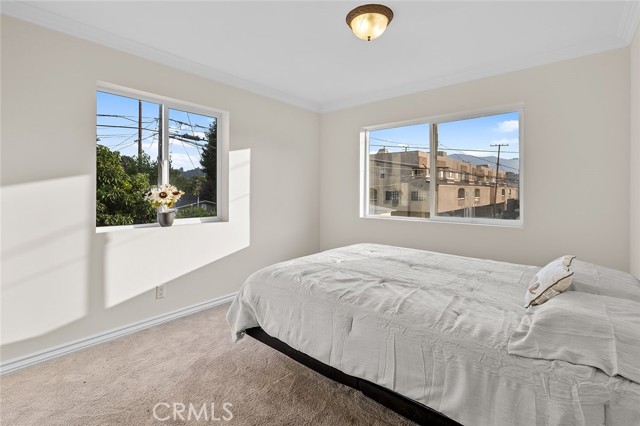320 W Valencia AVE Unit: 202