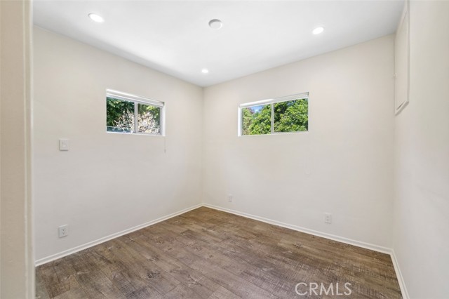 4045 Sunnyslope AVE