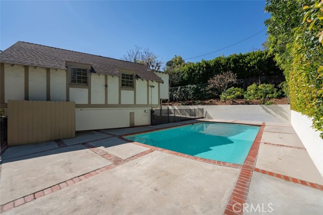 4045 Sunnyslope AVE