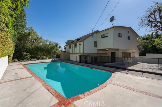 4045 Sunnyslope AVE