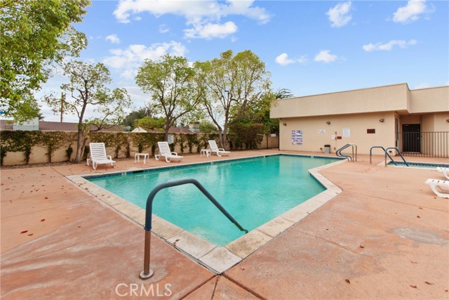 19350 Sherman Way Unit: 125