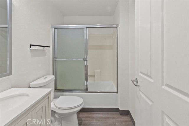 19350 Sherman Way Unit: 125