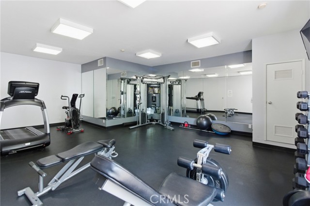 19350 Sherman Way Unit: 125