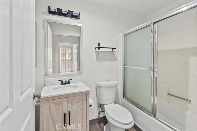 19350 Sherman Way Unit: 125