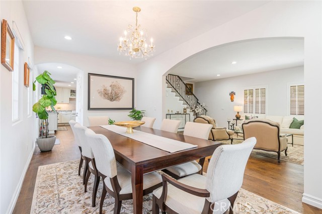 4022 Willowcrest Avenue