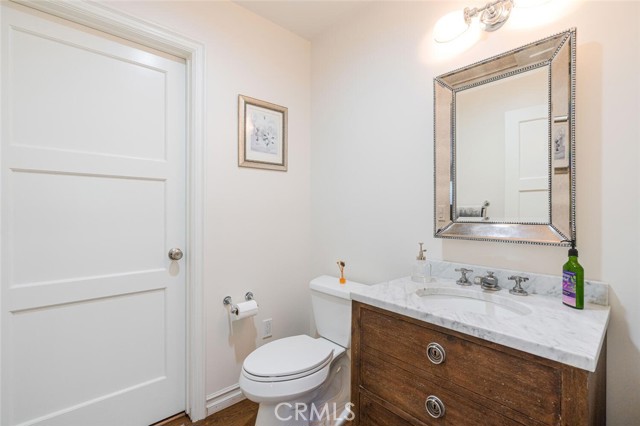 4022 Willowcrest Avenue