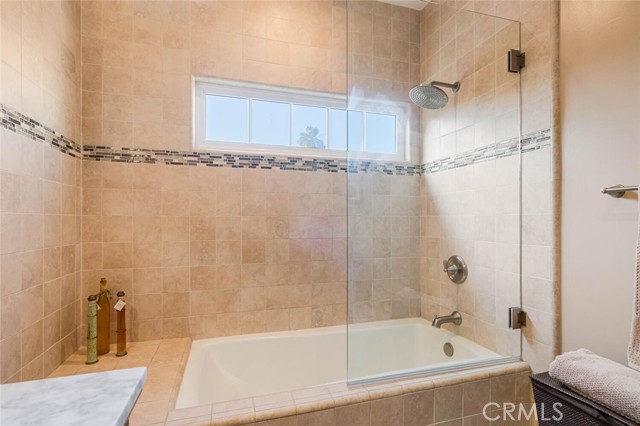 4022 Willowcrest Avenue