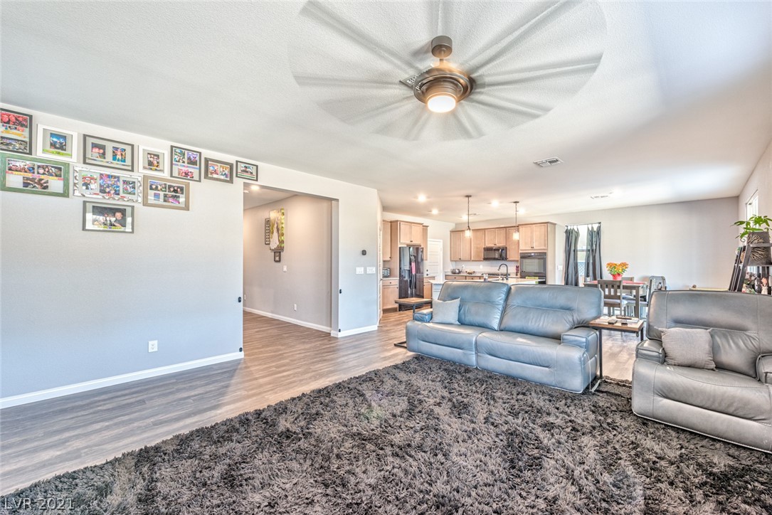 1018 Brilliant Meadow Avenue
