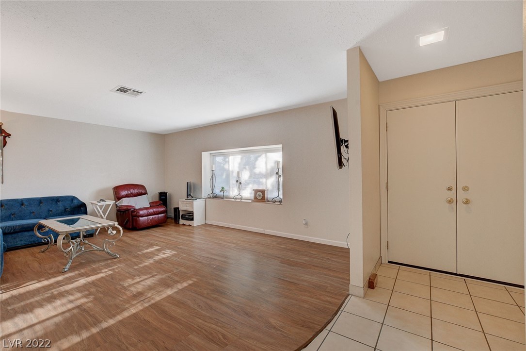 313 Estella Avenue