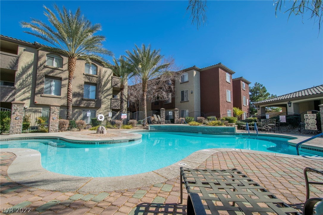 4400 S Jones Boulevard Unit: 2093