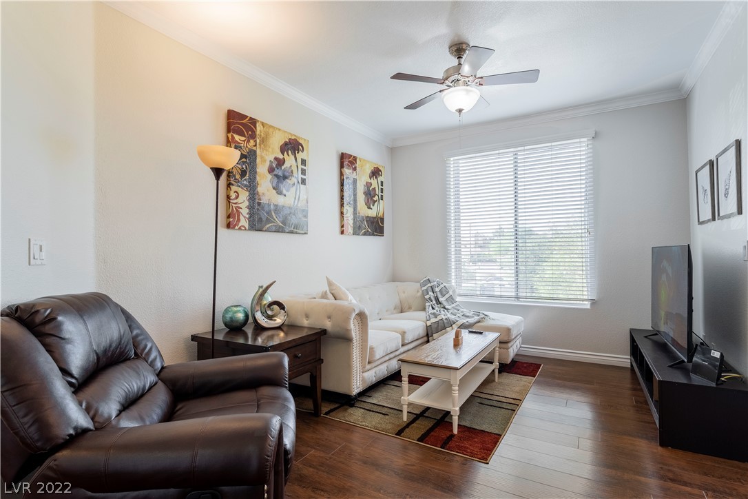 4400 S Jones Boulevard Unit: 2093