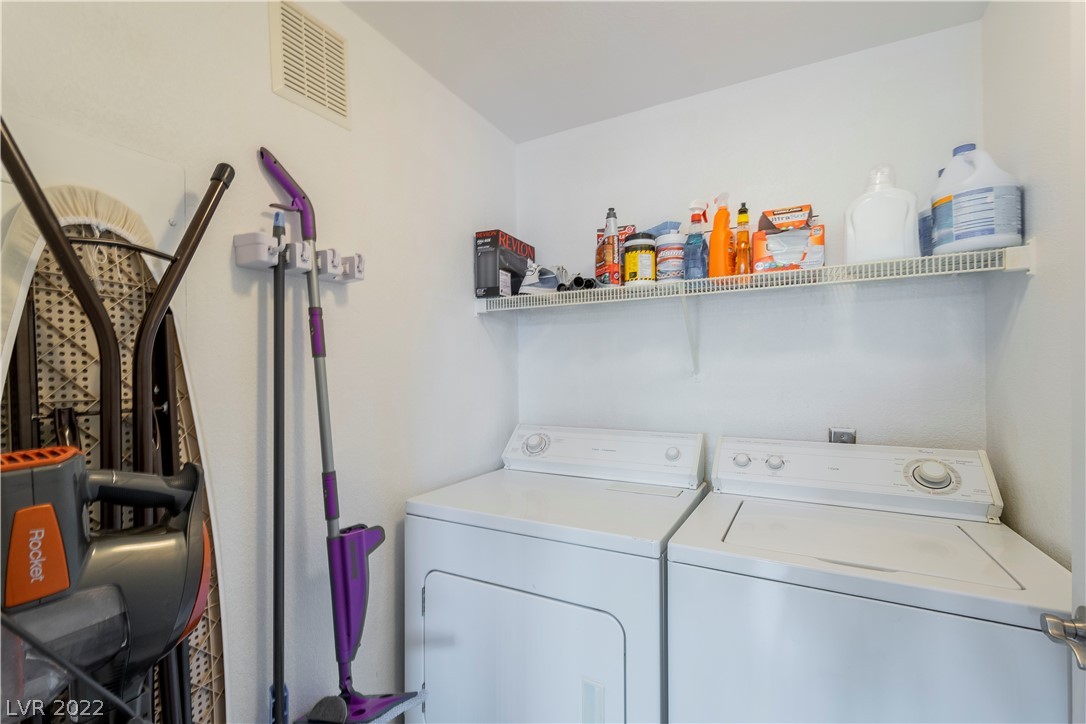 4400 S Jones Boulevard Unit: 2093