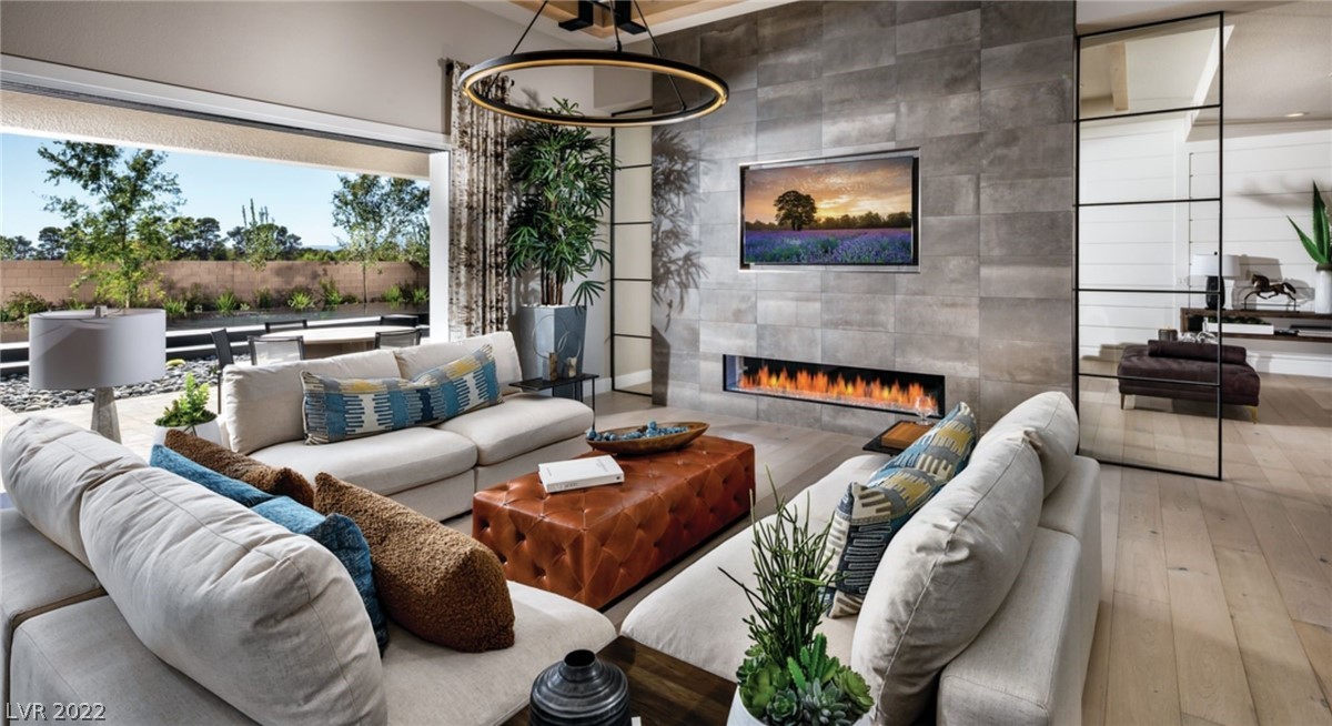 6195 Desert Flora Avenue