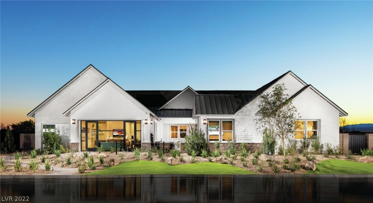 6195 Desert Flora Avenue