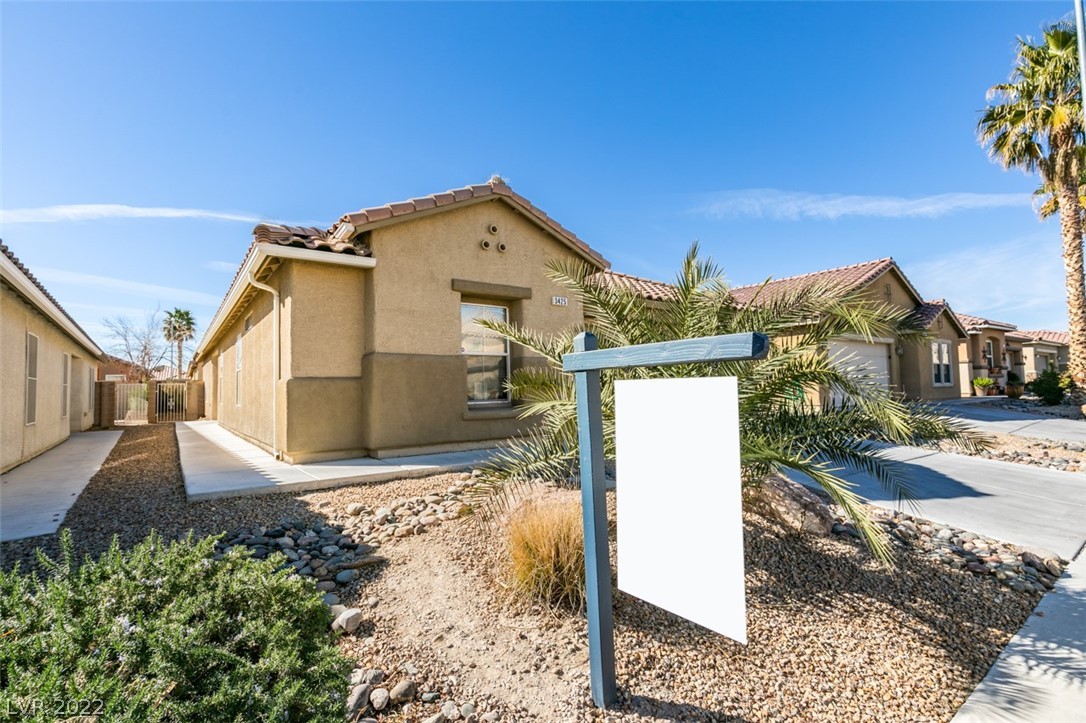 3425 Barada Heights Avenue